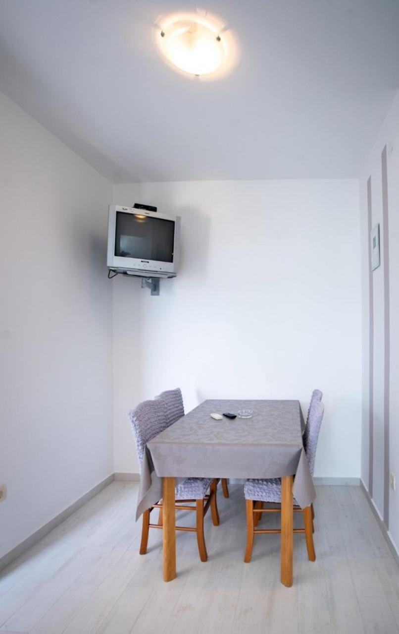 Apartments Marija Supetarska Draga Exterior photo